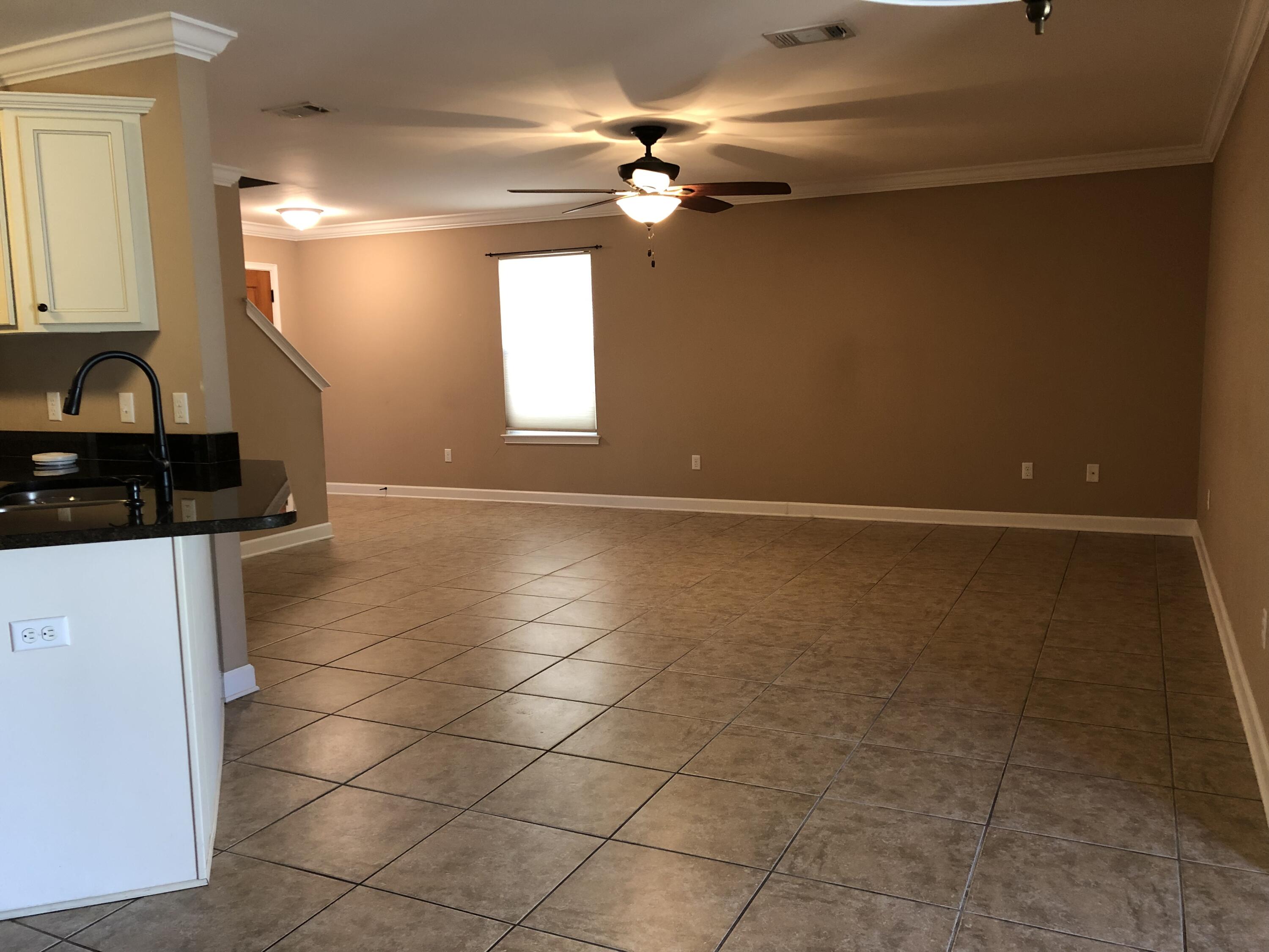 SUMMERWOOD - Residential