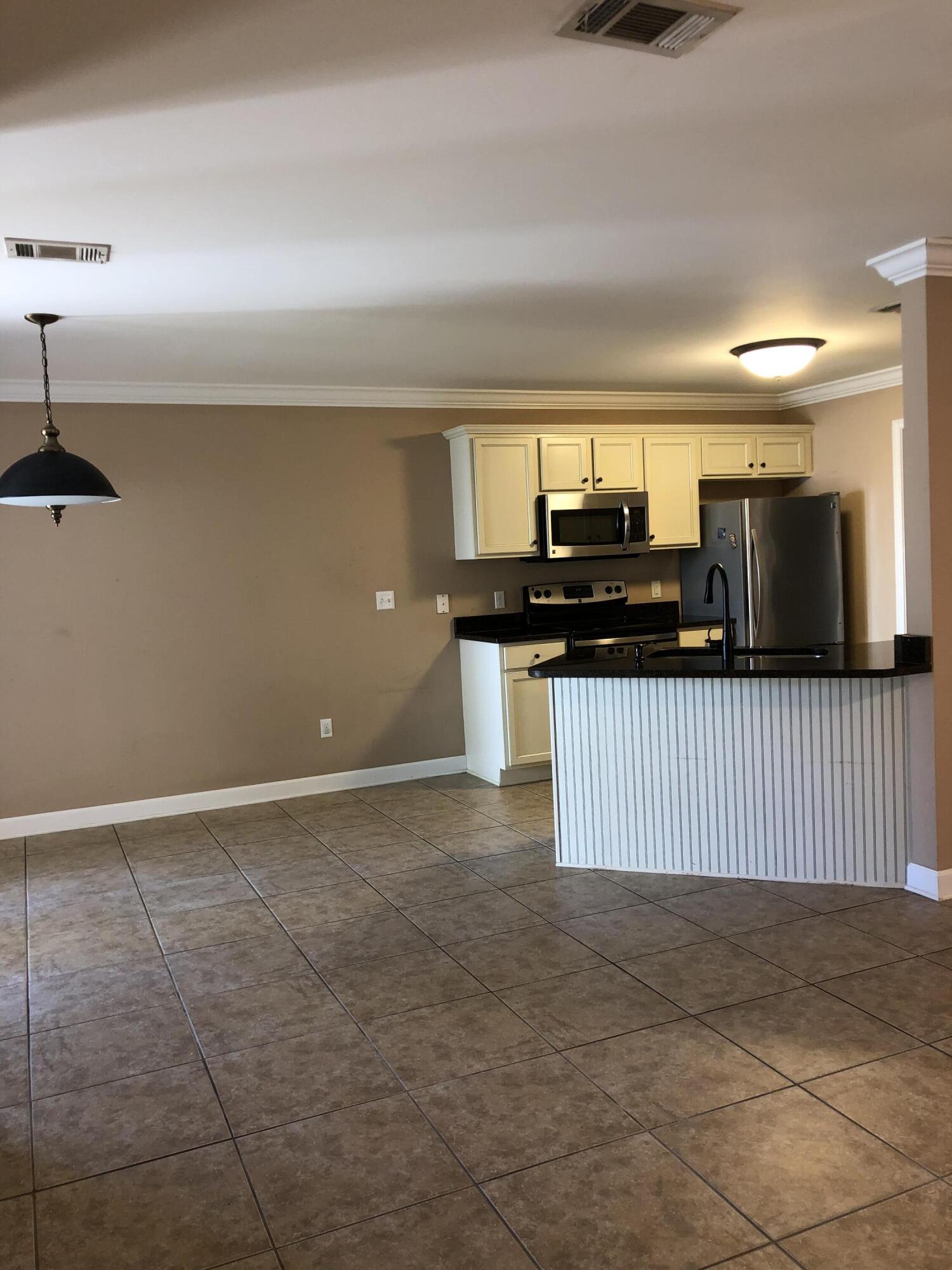 SUMMERWOOD - Residential