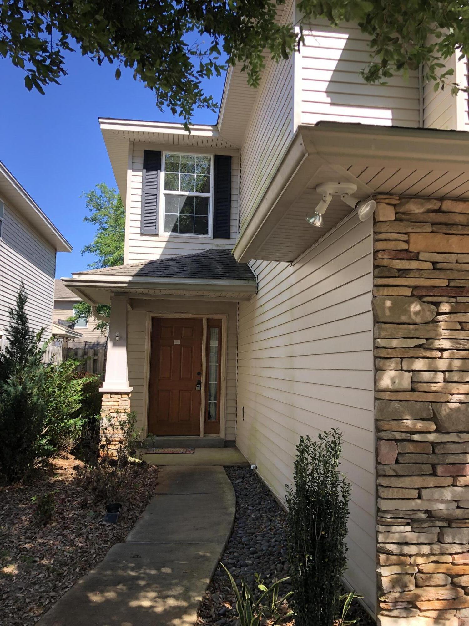 SUMMERWOOD - Residential