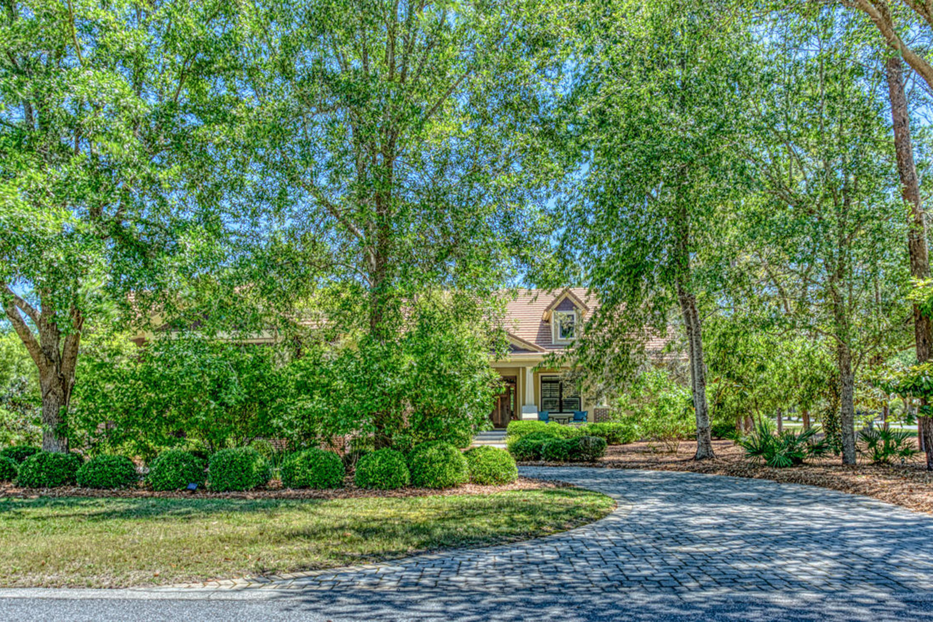 WILD HERON - Residential