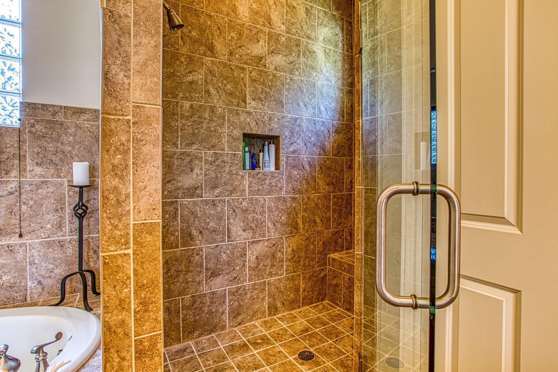 WILD HERON - Residential