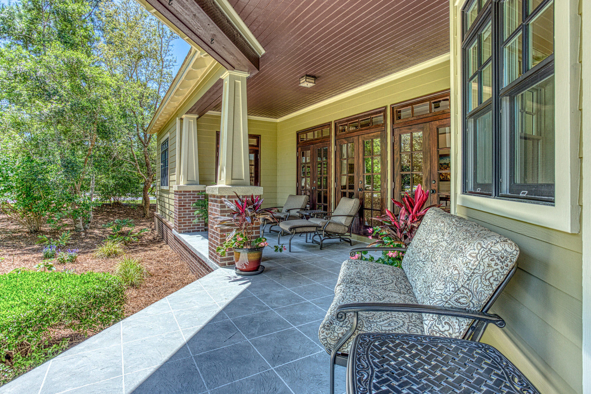 WILD HERON - Residential