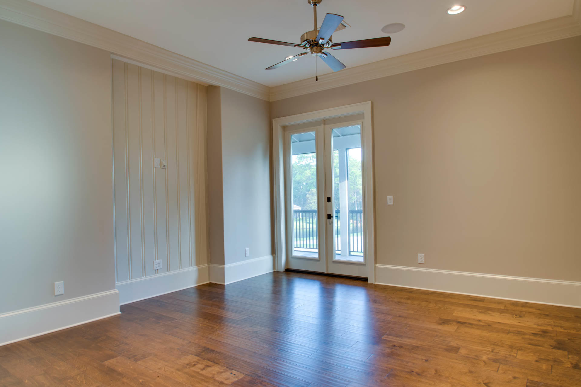 BURNT PINE - Residential