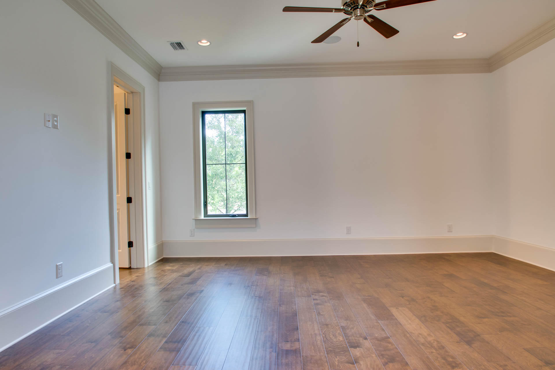 BURNT PINE - Residential