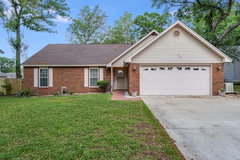 A home in Niceville