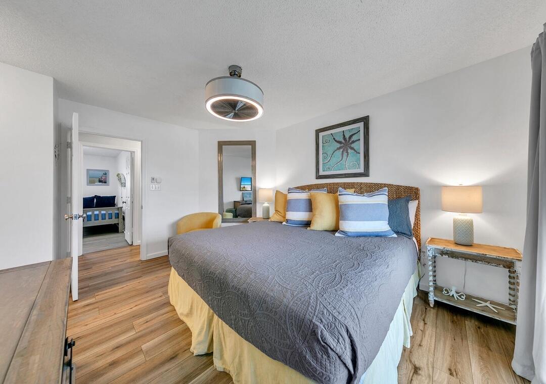 BEACHSIDE VILLAS CONDO - Residential