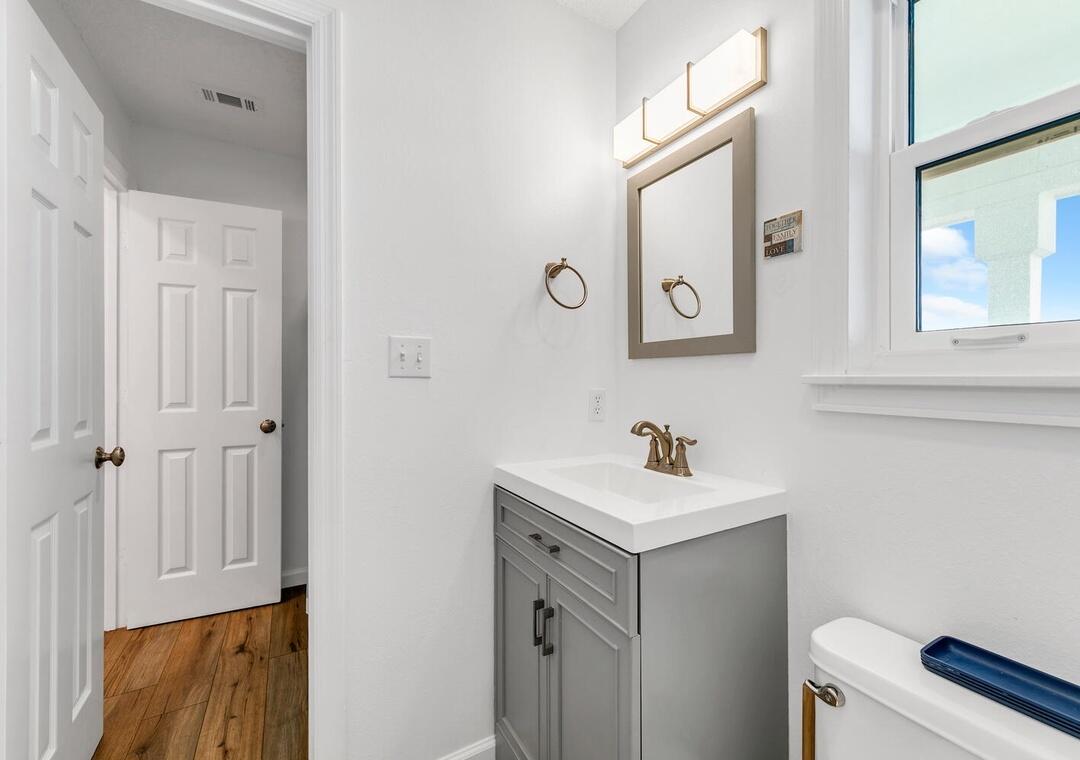 BEACHSIDE VILLAS CONDO - Residential