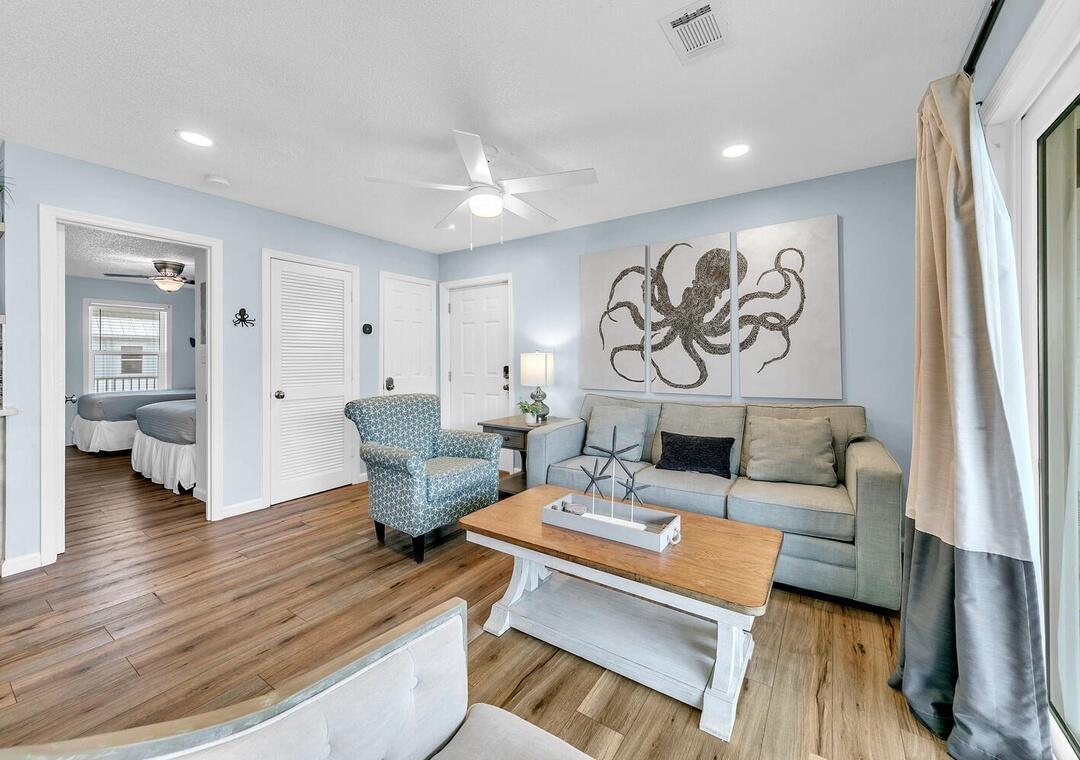 BEACHSIDE VILLAS CONDO - Residential