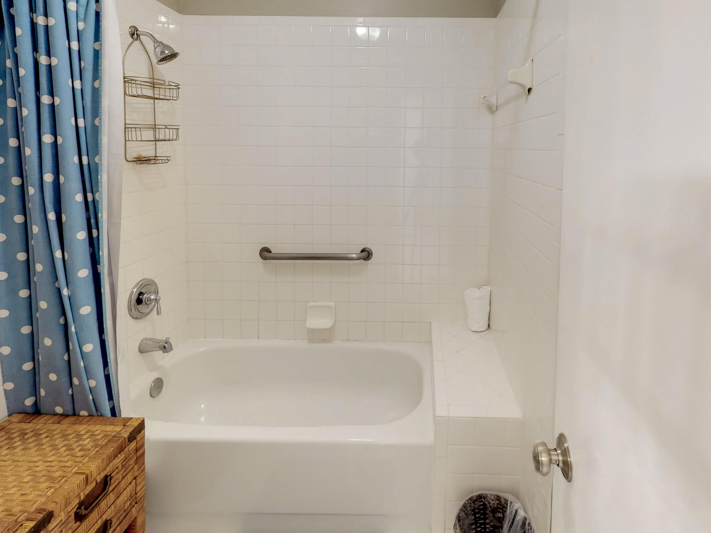 LINKSIDE VILLAGE UNIT 1 - Residential