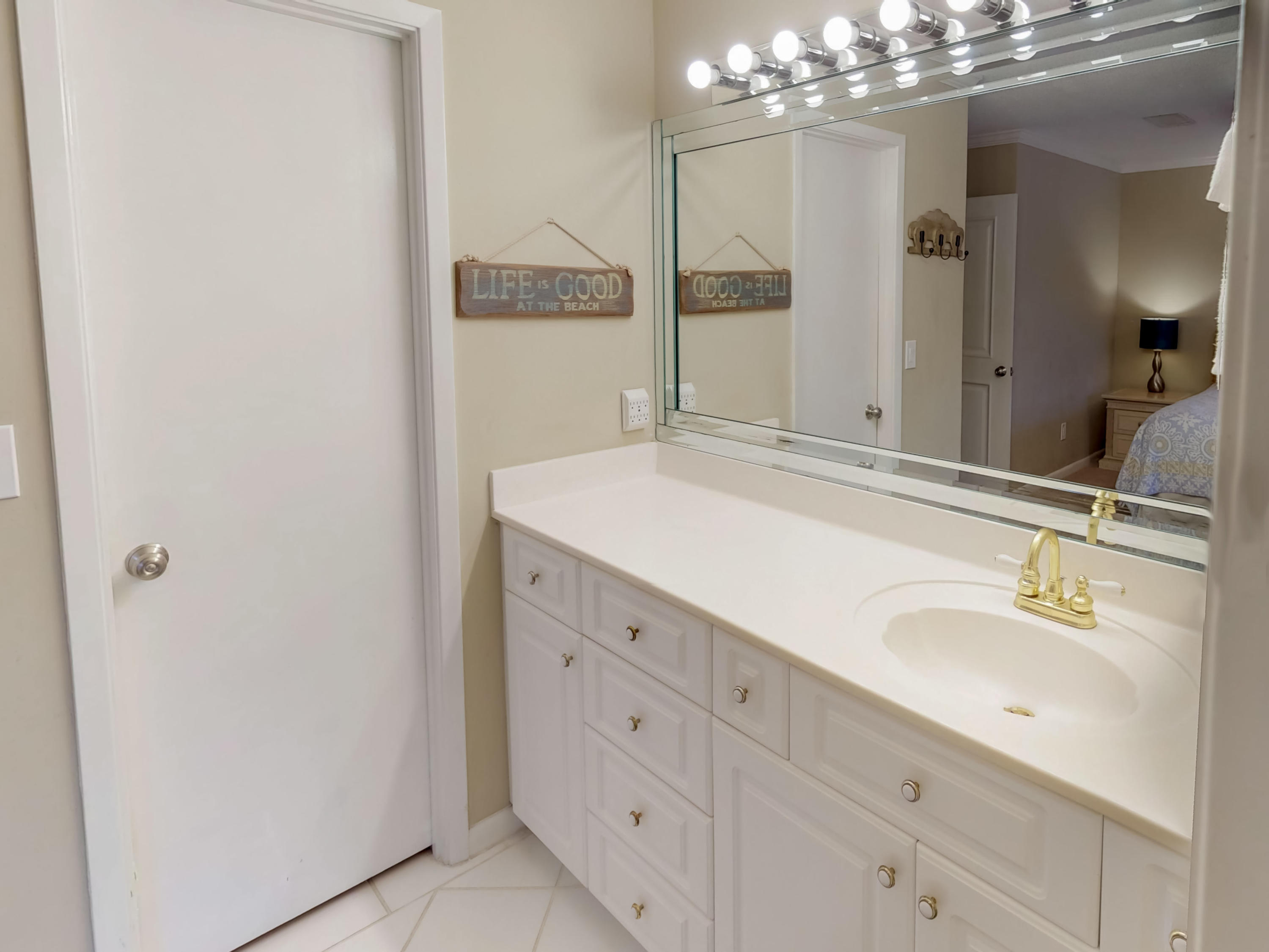 LINKSIDE VILLAGE UNIT 1 - Residential