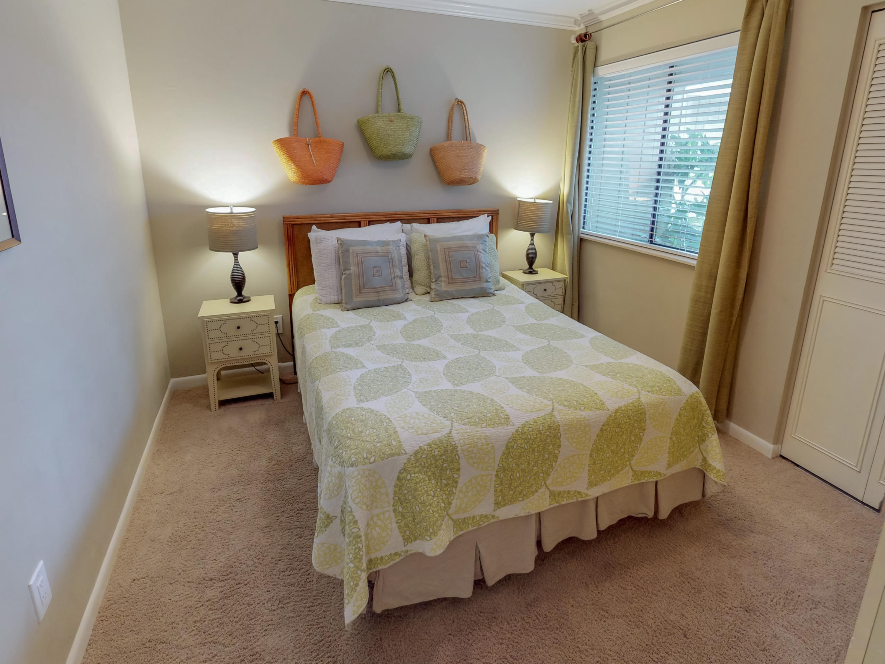 LINKSIDE VILLAGE UNIT 1 - Residential