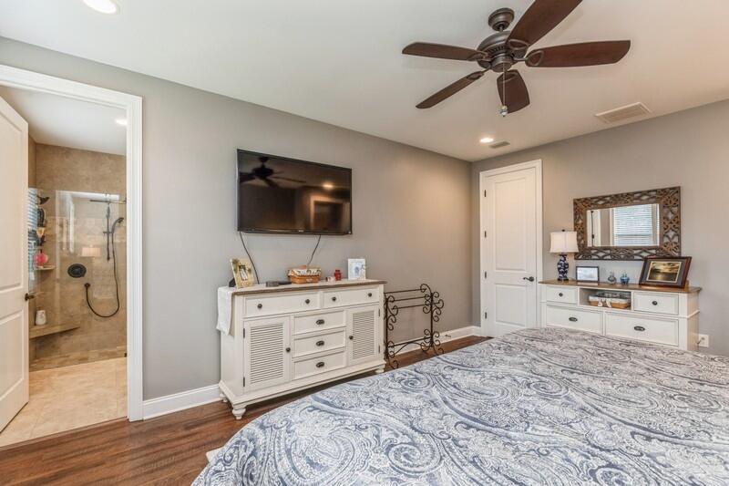 THE STABLES AT ROCKY BAYOU - Residential
