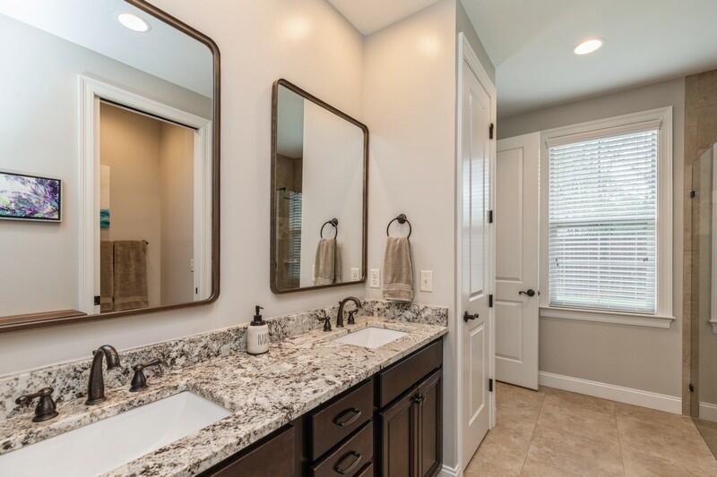 THE STABLES AT ROCKY BAYOU - Residential