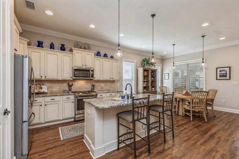 THE STABLES AT ROCKY BAYOU - Residential