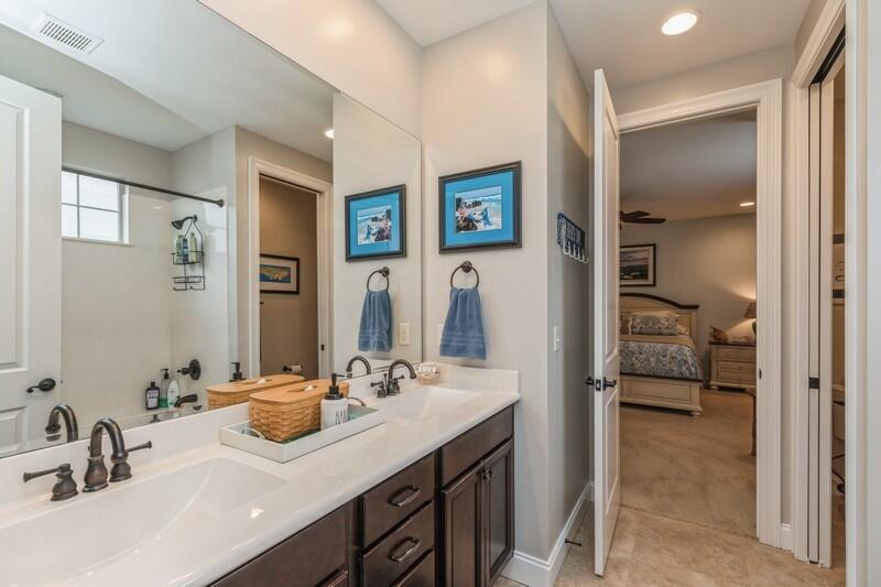 THE STABLES AT ROCKY BAYOU - Residential