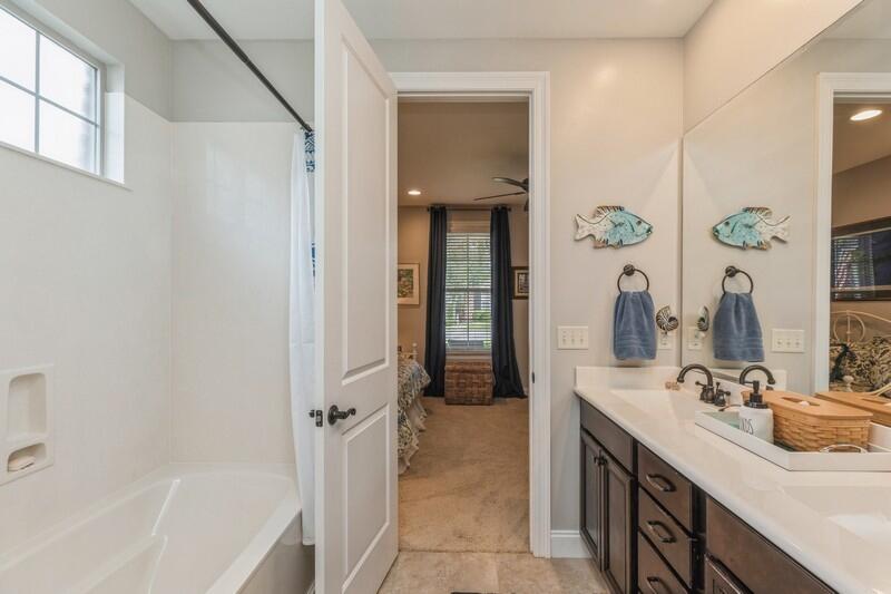 THE STABLES AT ROCKY BAYOU - Residential
