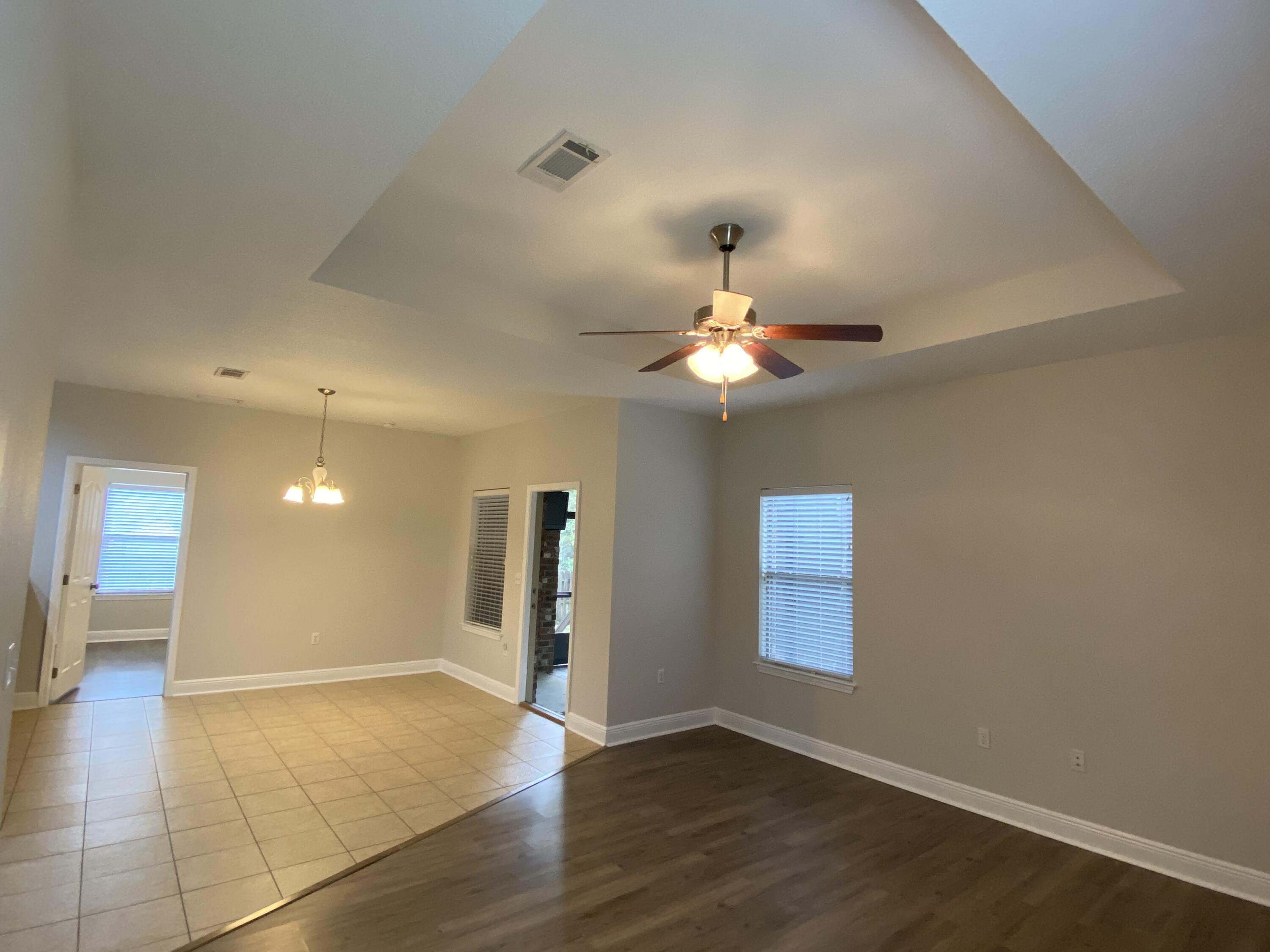 HAMMOCK BAY - Residential Lease