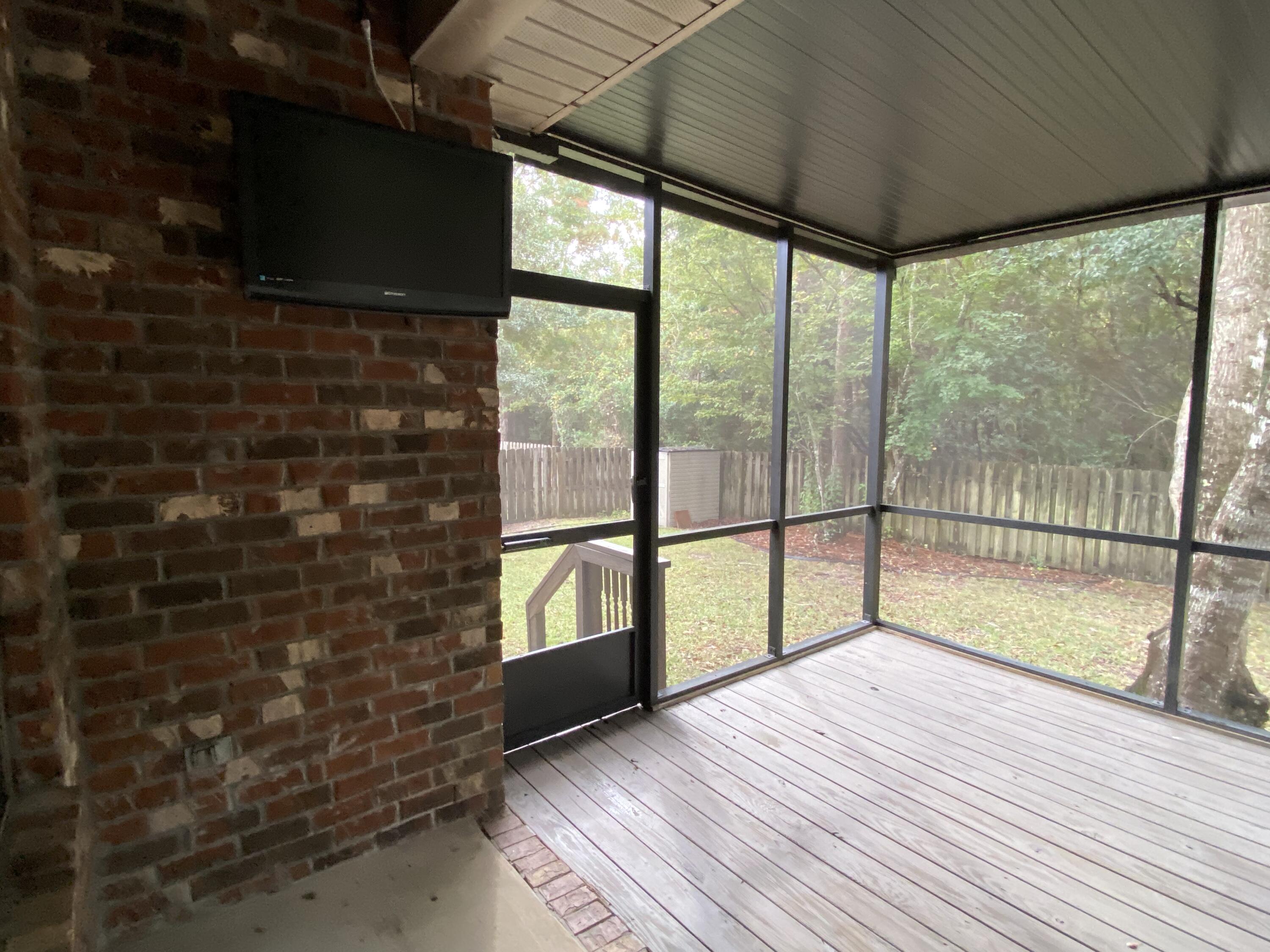 HAMMOCK BAY - Residential Lease