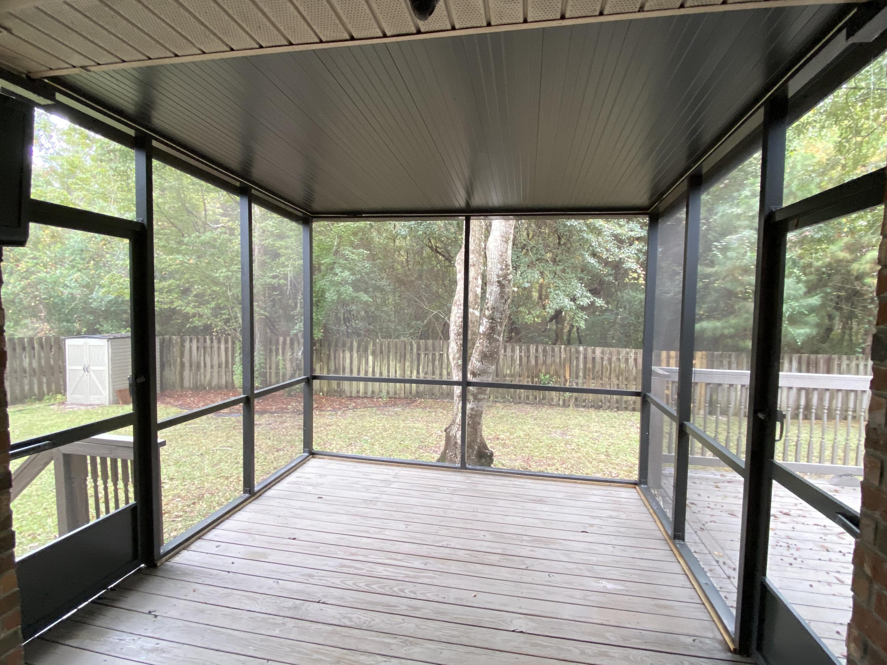 HAMMOCK BAY - Residential Lease