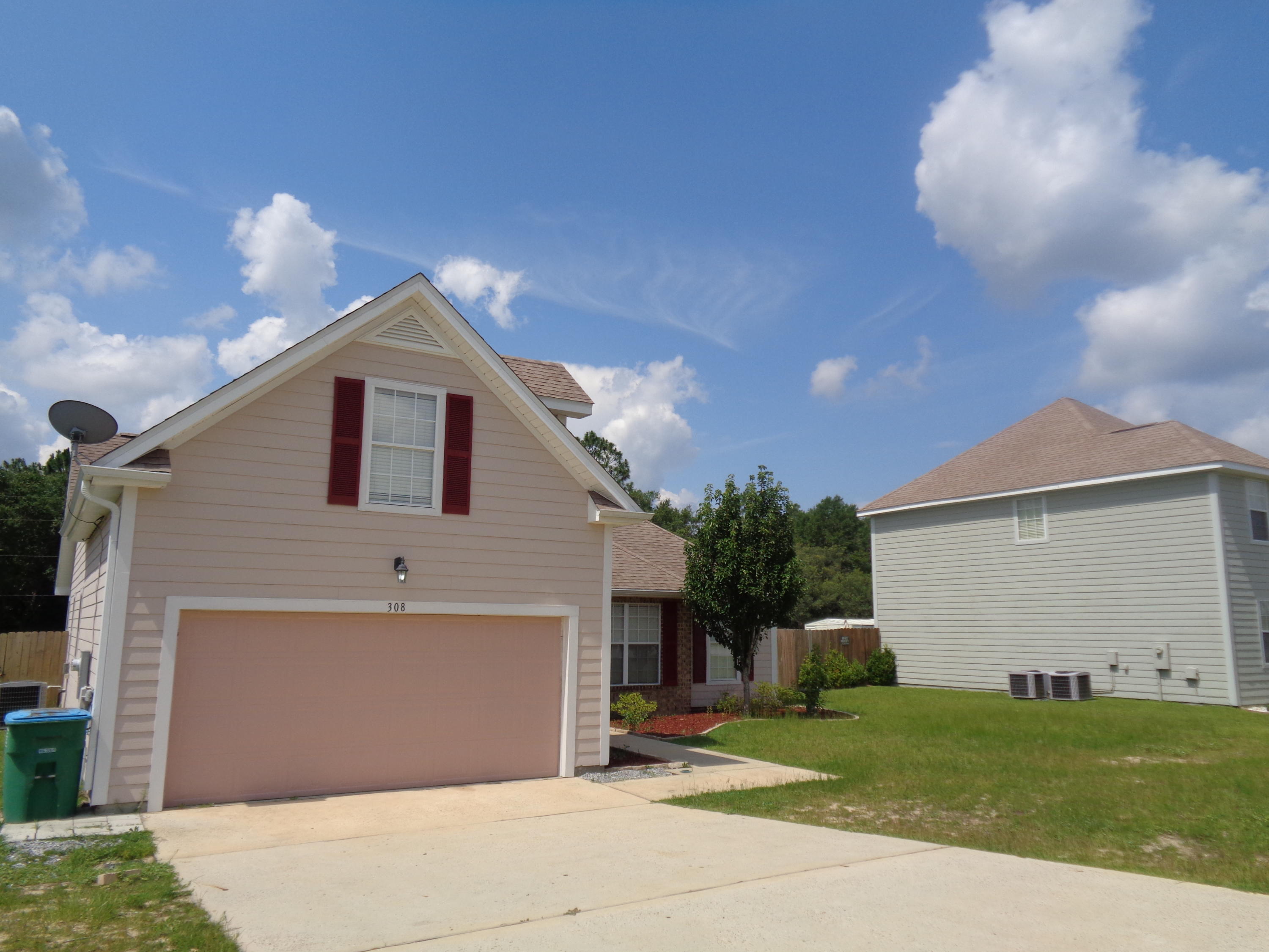 SANDY RIDGE ESTATES - Residential