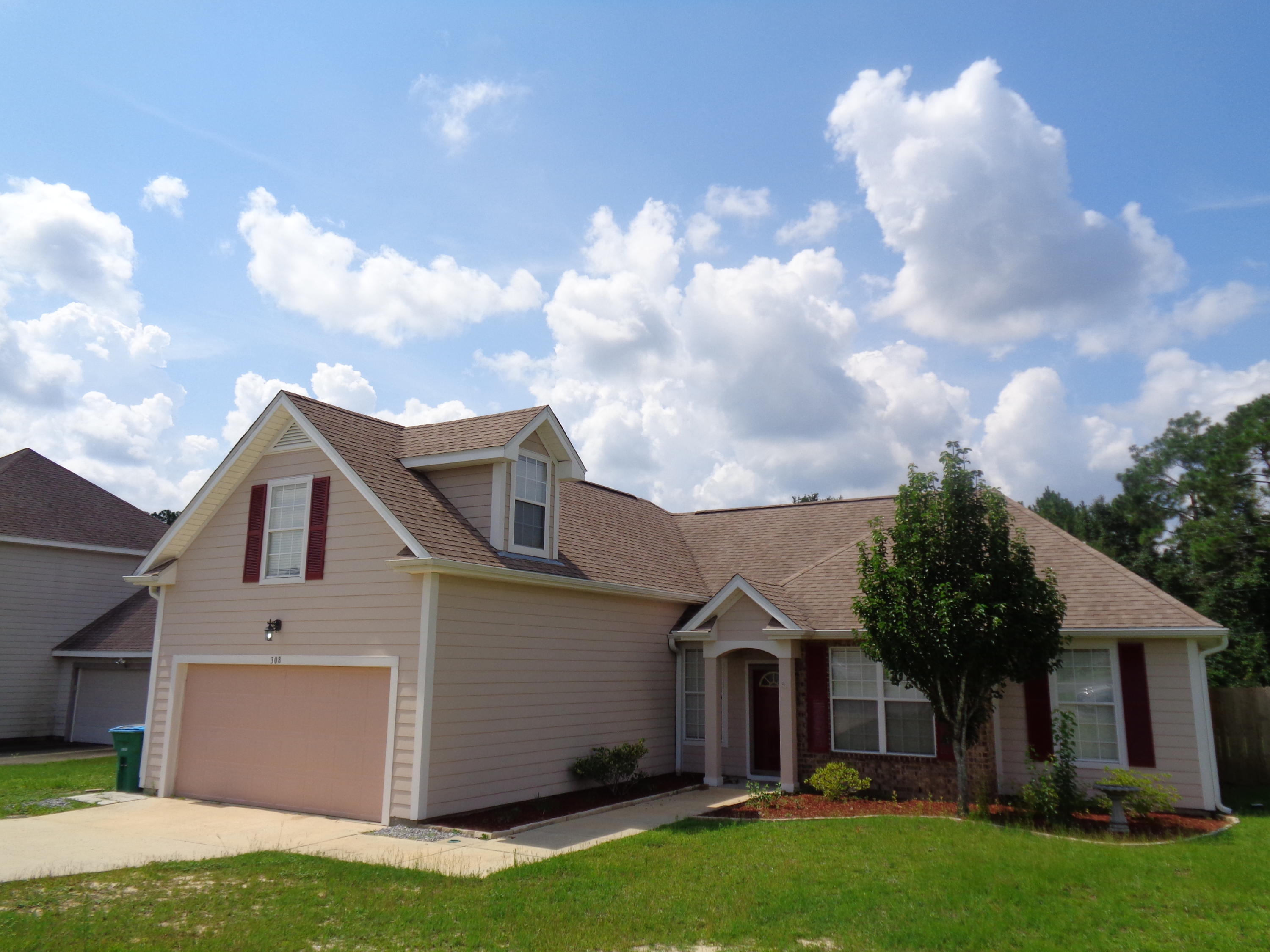 SANDY RIDGE ESTATES - Residential