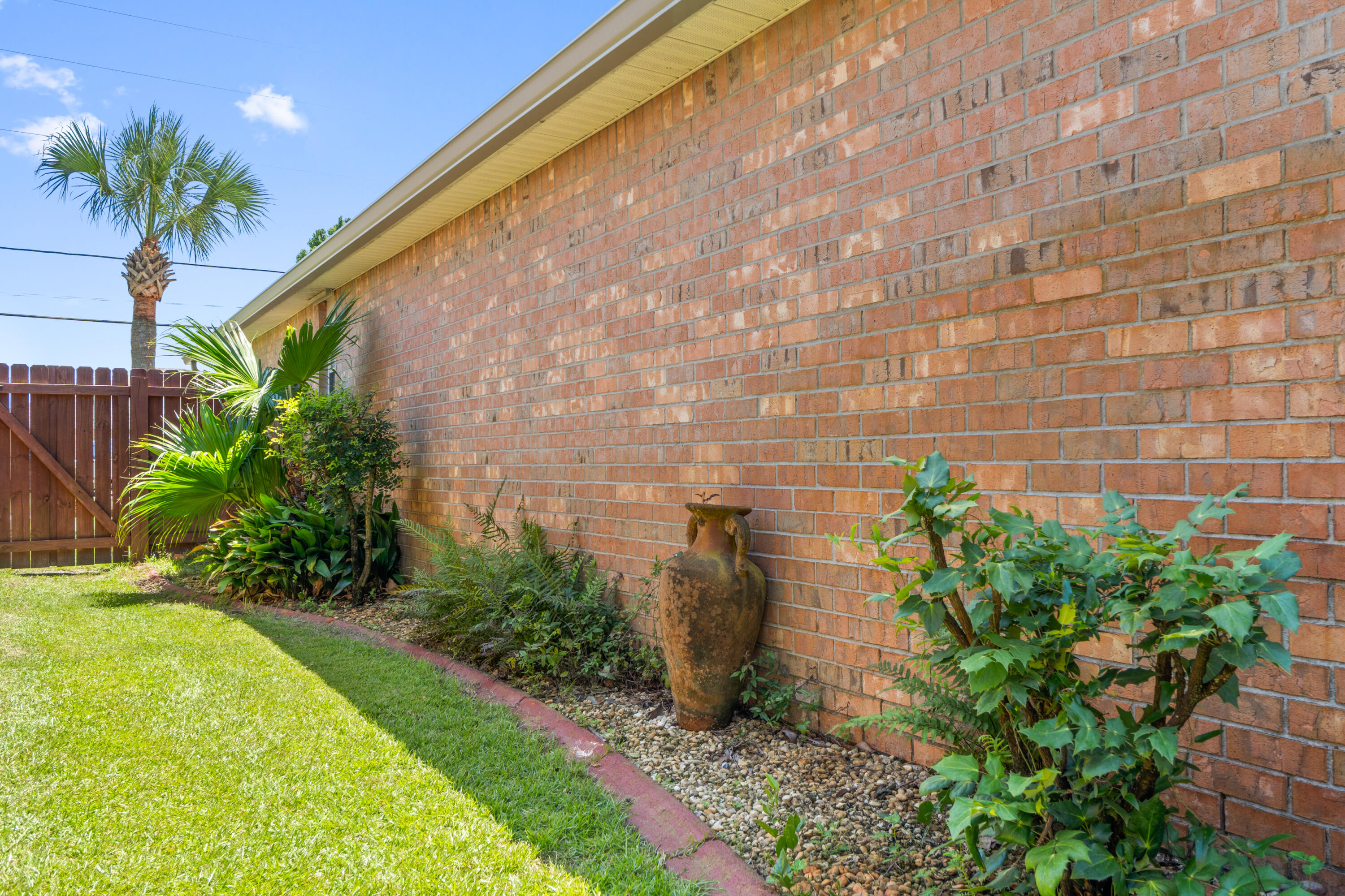 MARION MANOR - Residential