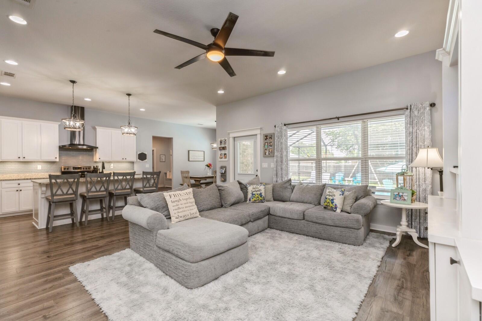 HOMEWOOD EST - Residential