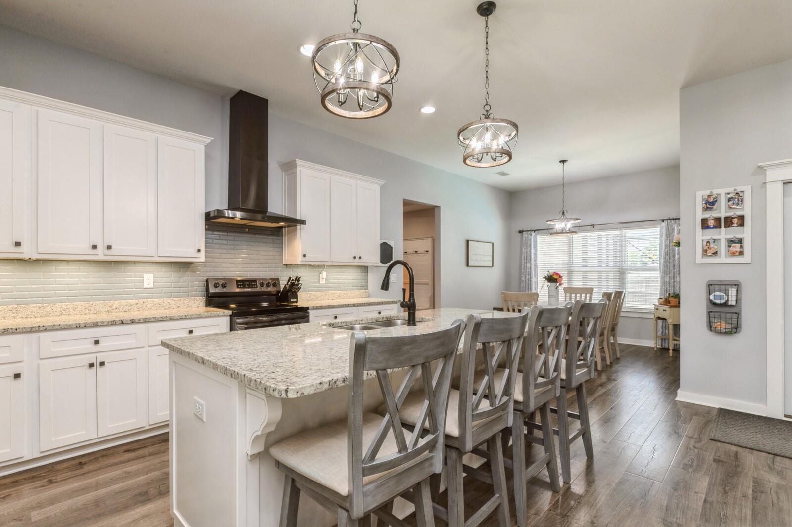 HOMEWOOD EST - Residential