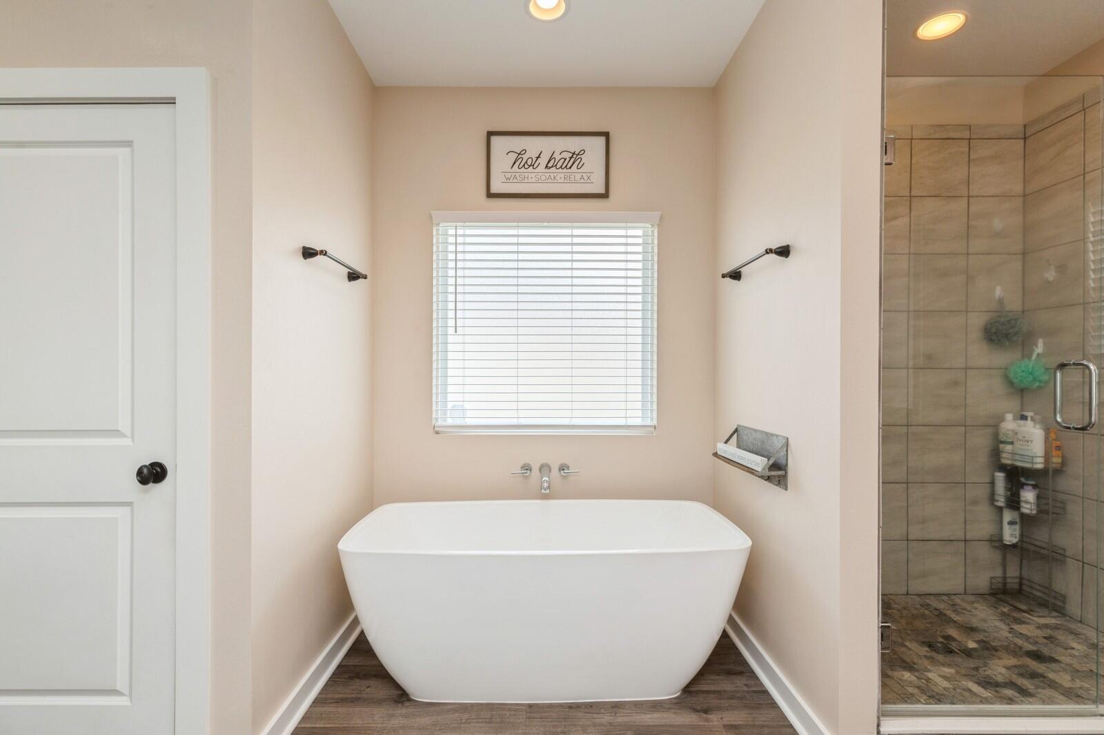 HOMEWOOD EST - Residential