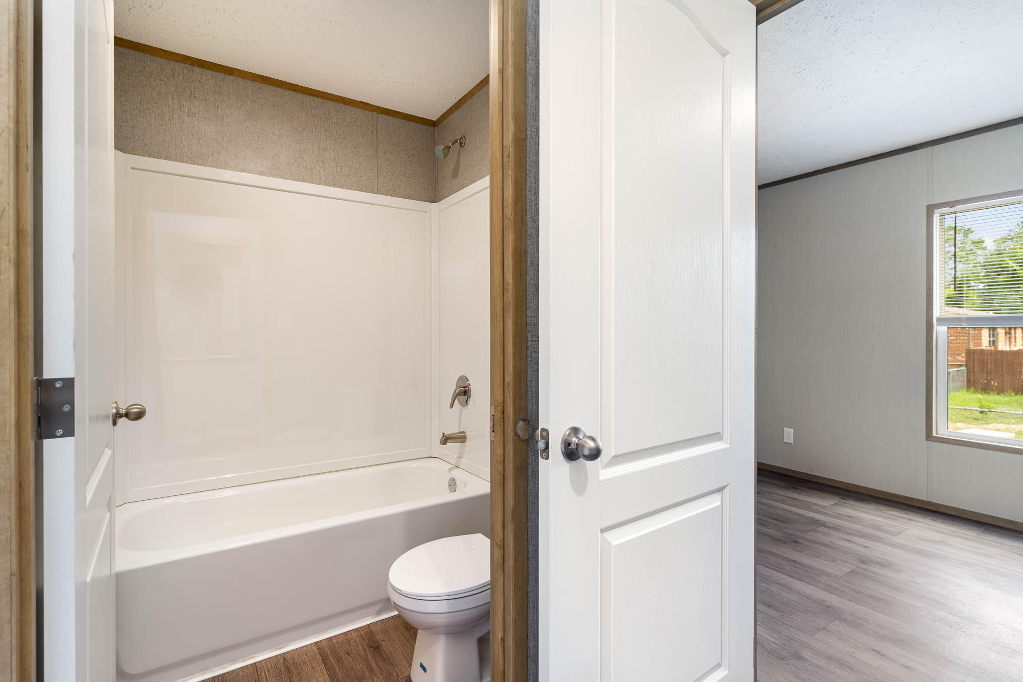 CHOCTAW 1ST ADDN - Residential Lease