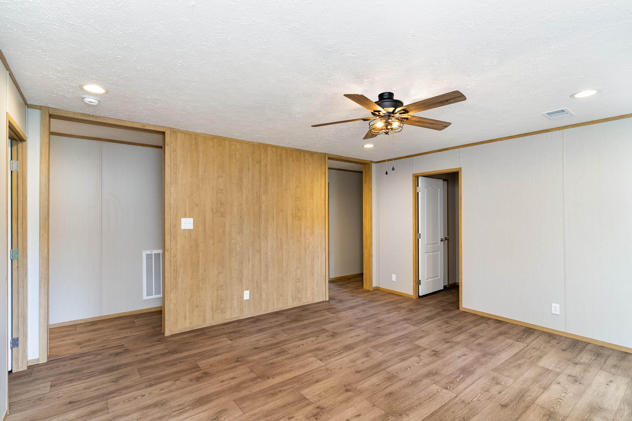 CHOCTAW 1ST ADDN - Residential Lease