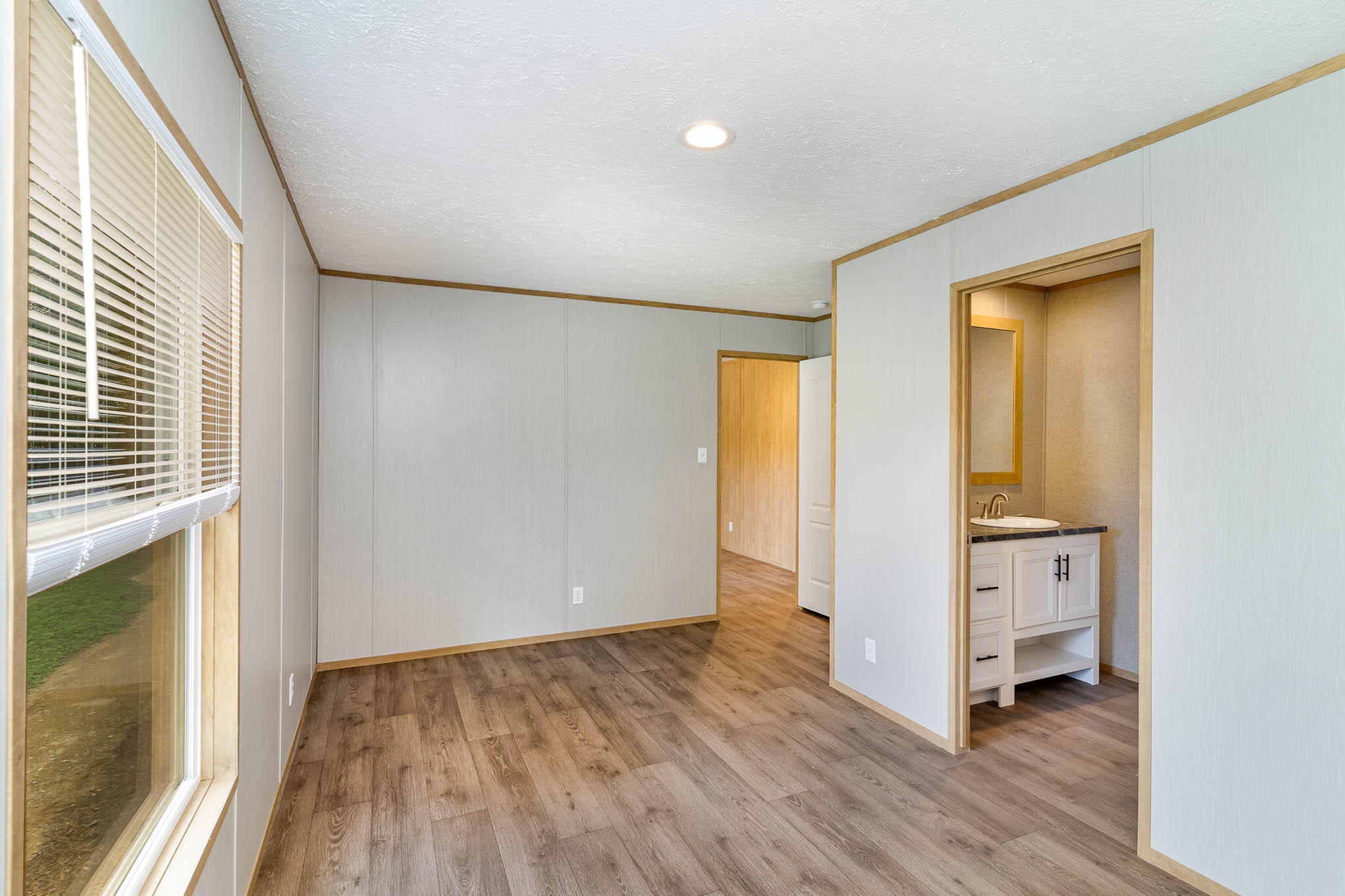 CHOCTAW 1ST ADDN - Residential Lease