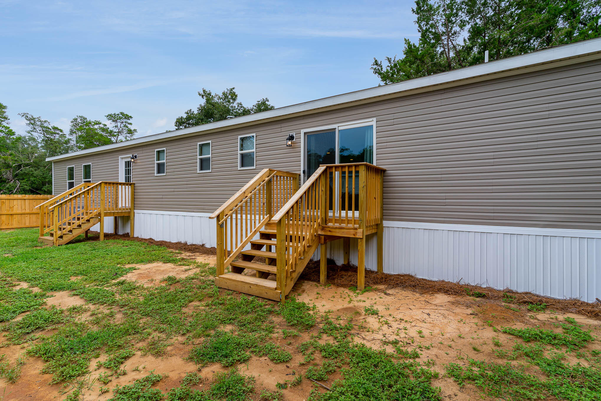 CHOCTAW 1ST ADDN - Residential Lease