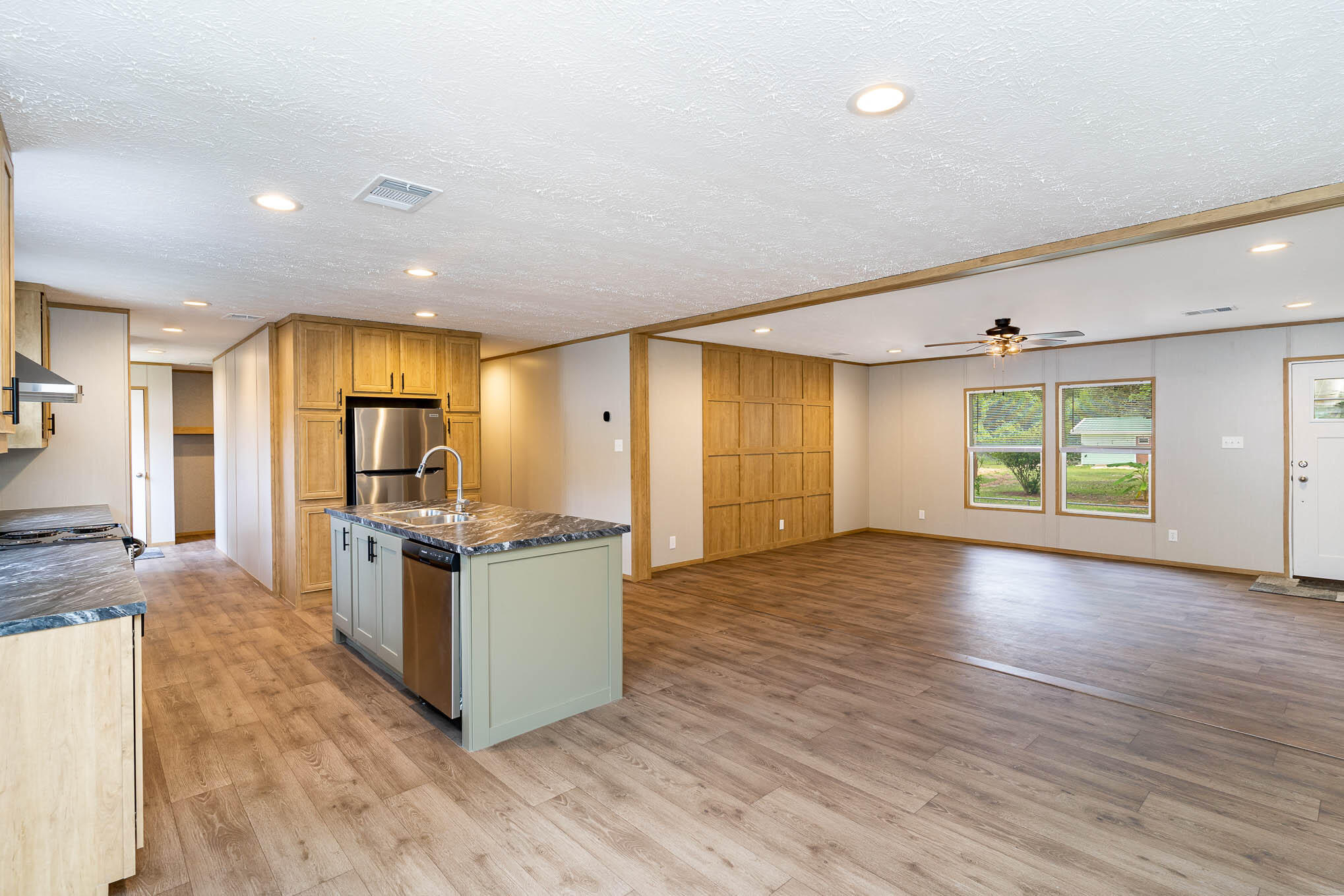 CHOCTAW 1ST ADDN - Residential Lease