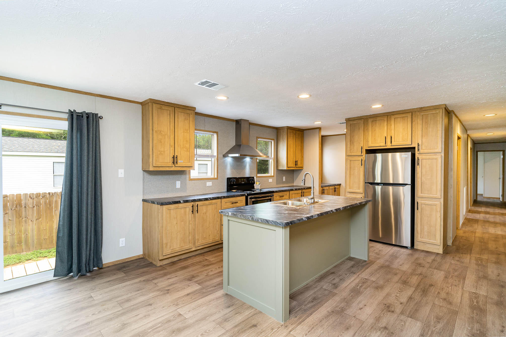 CHOCTAW 1ST ADDN - Residential Lease