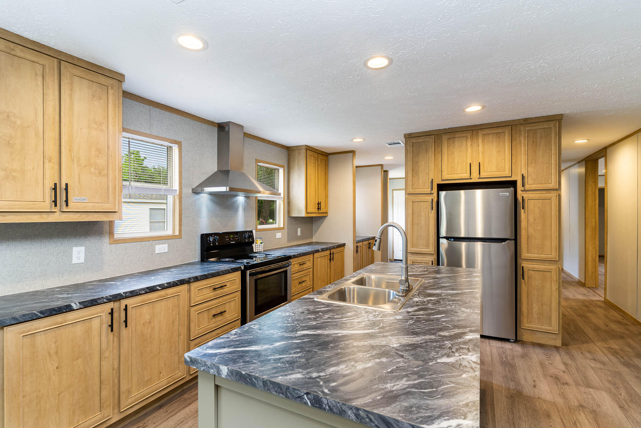 CHOCTAW 1ST ADDN - Residential Lease