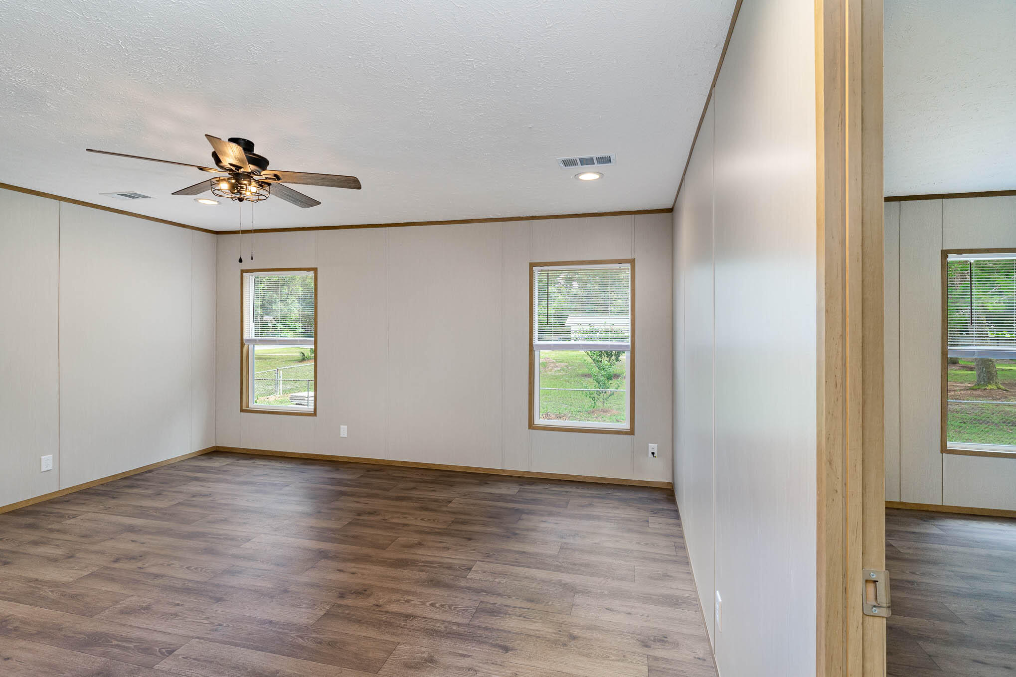 CHOCTAW 1ST ADDN - Residential Lease