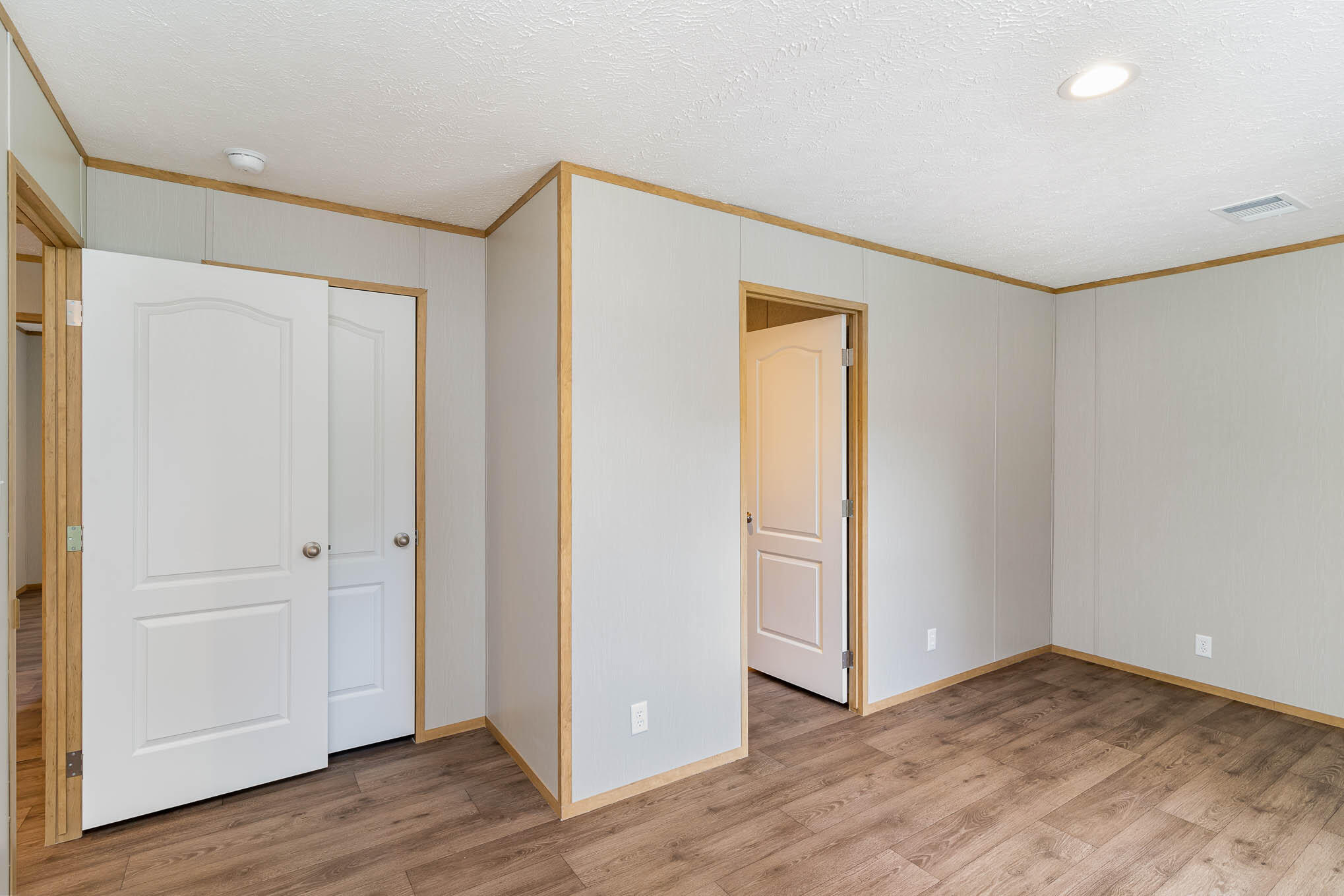 CHOCTAW 1ST ADDN - Residential Lease