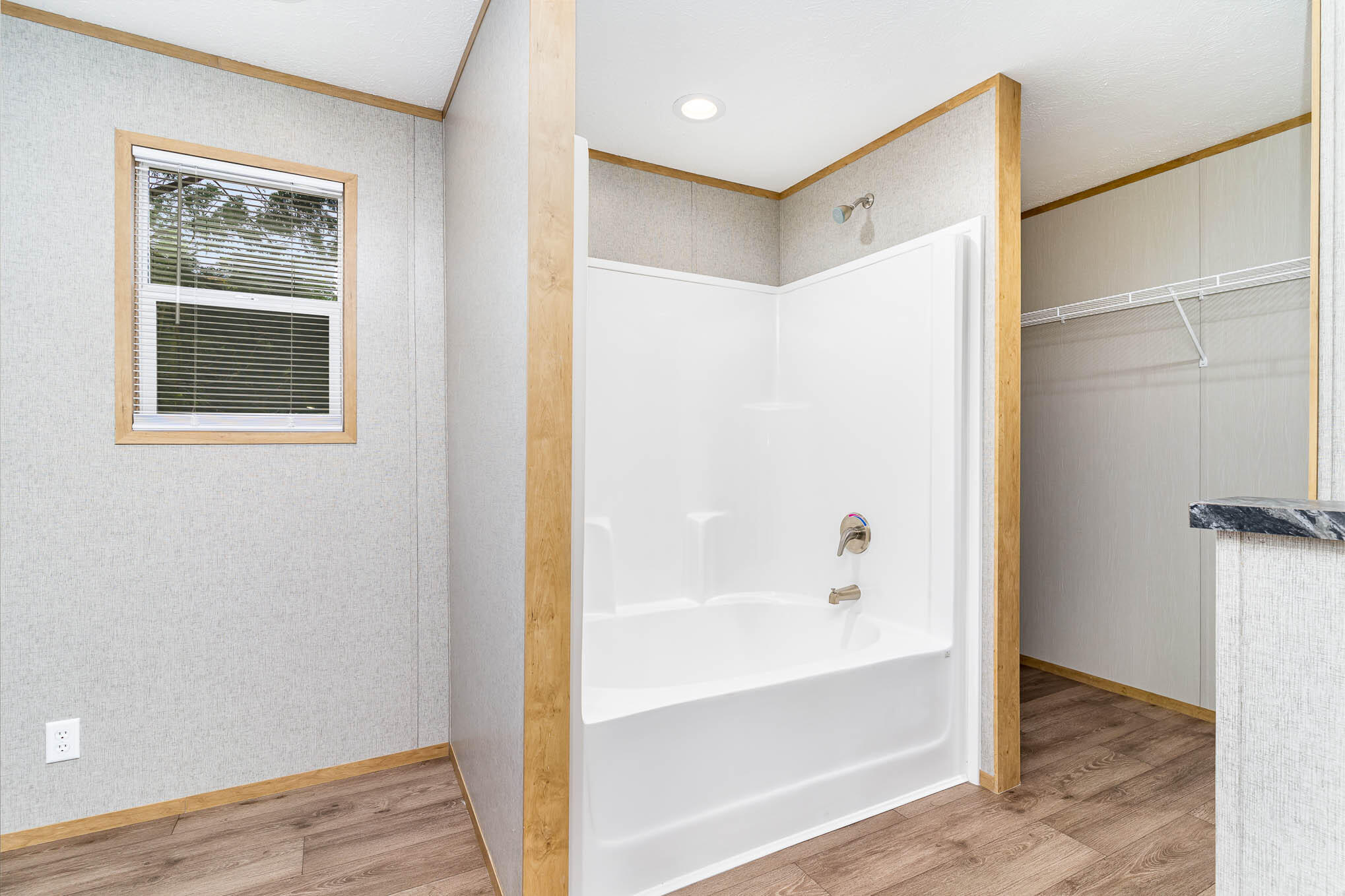 CHOCTAW 1ST ADDN - Residential Lease