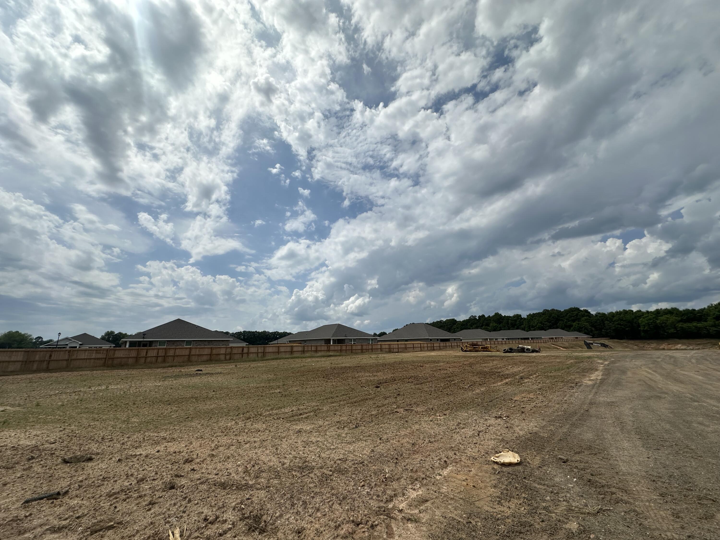 NO RECORDED SUBDIVISION - Land