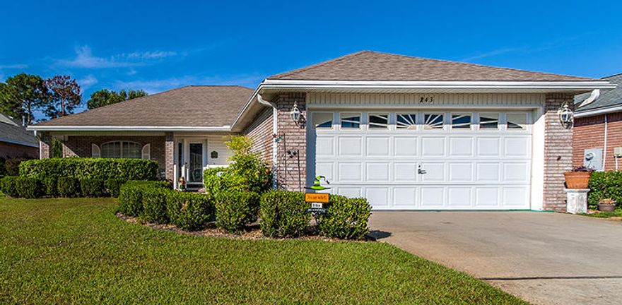 Perfectly maintained 3 bed/2 bath home in quiet subdivision of Family homes. Right next door to Silver Sands and all the shops makes it convenient for all. 2 car garage and fenced backyard with a screened covered backyard patio and sitting area. Vaulted living room and separate bedroom areas. Area is well maintained and safe. This is a Family area with excellent neighbors. Bring all offers....!