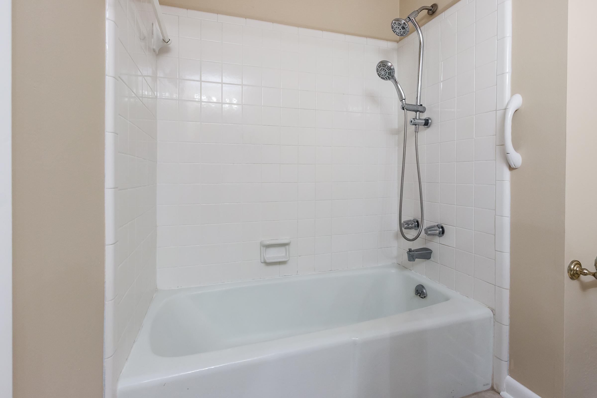 LAKE LORRAINE ESTATES 1 - Residential