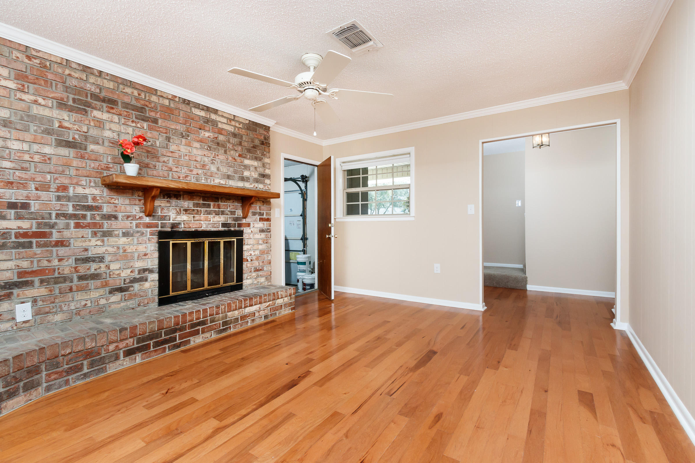 LAKE LORRAINE ESTATES 1 - Residential