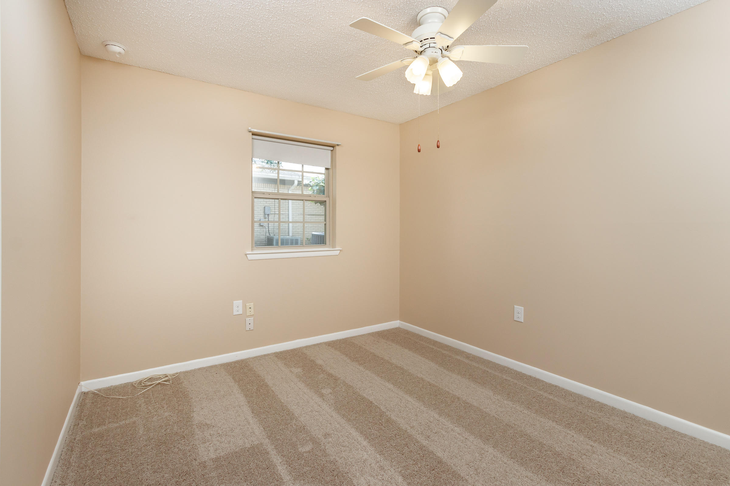 LAKE LORRAINE ESTATES 1 - Residential