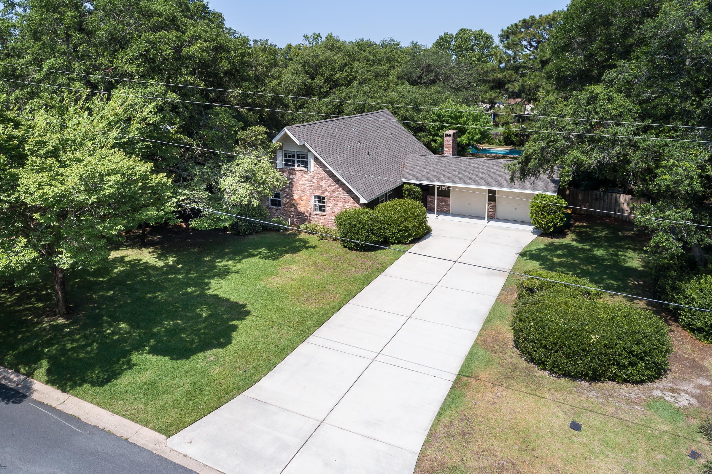 LAKE LORRAINE ESTATES 1 - Residential