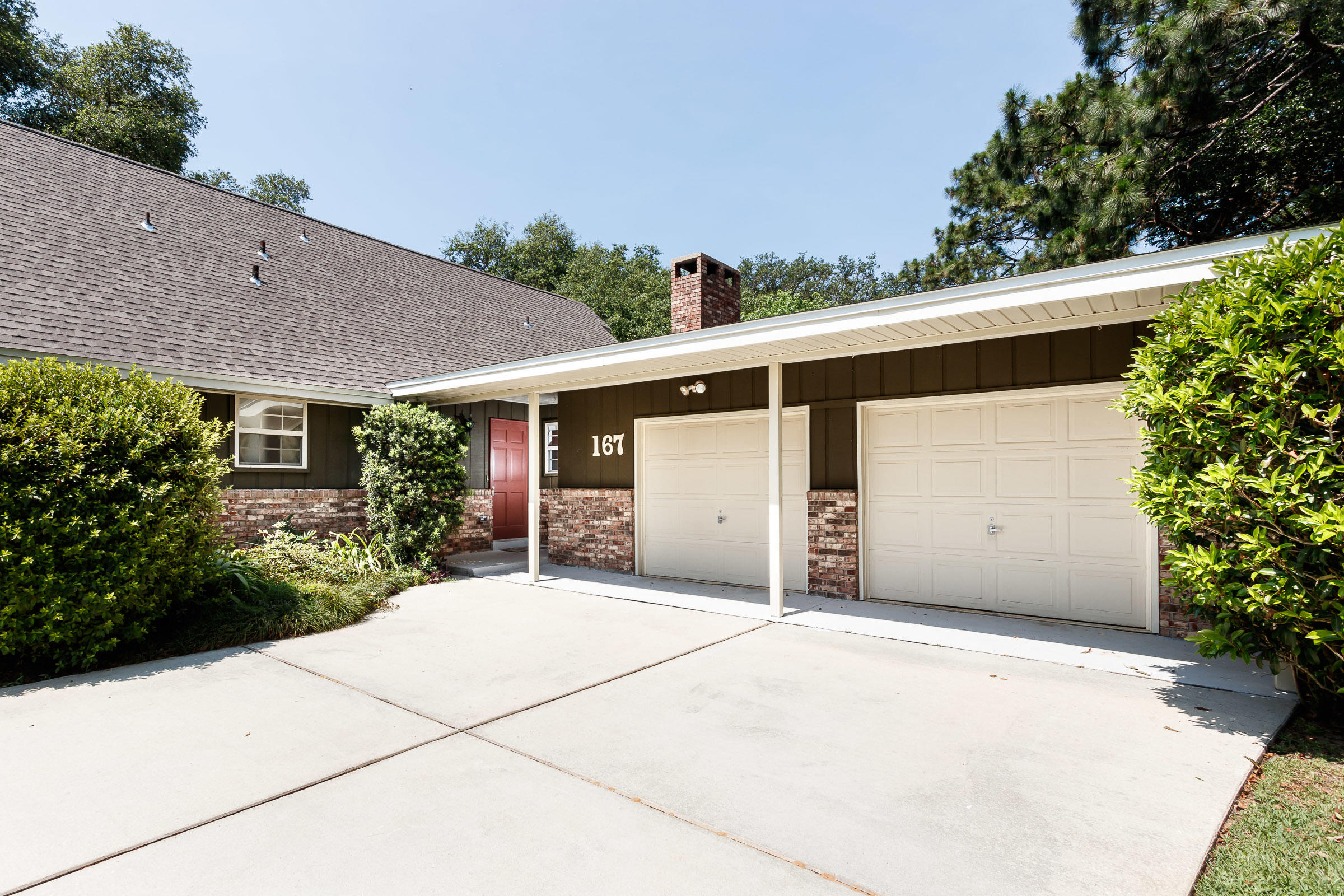 LAKE LORRAINE ESTATES 1 - Residential