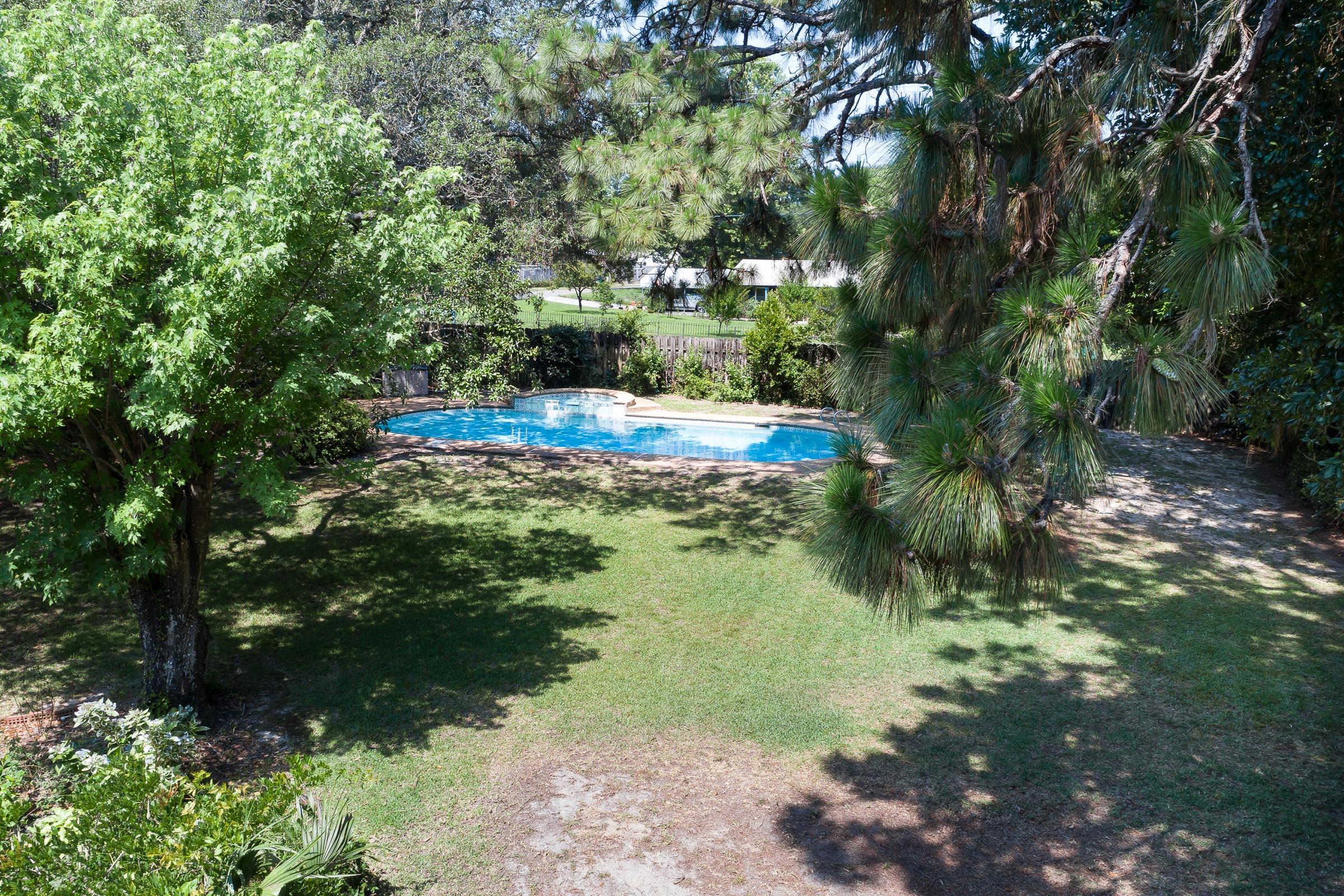 LAKE LORRAINE ESTATES 1 - Residential