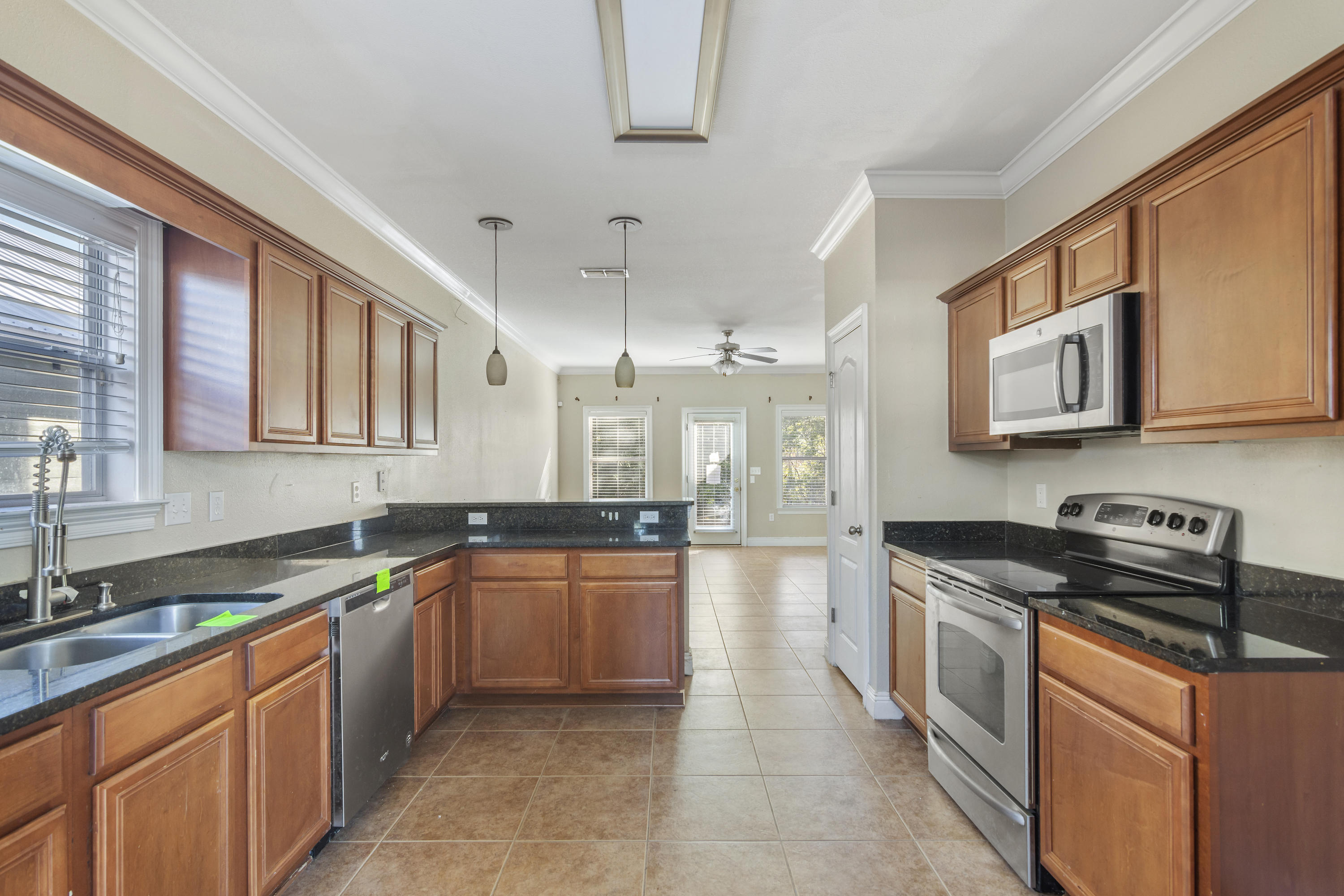 EAGLE BAY - Residential