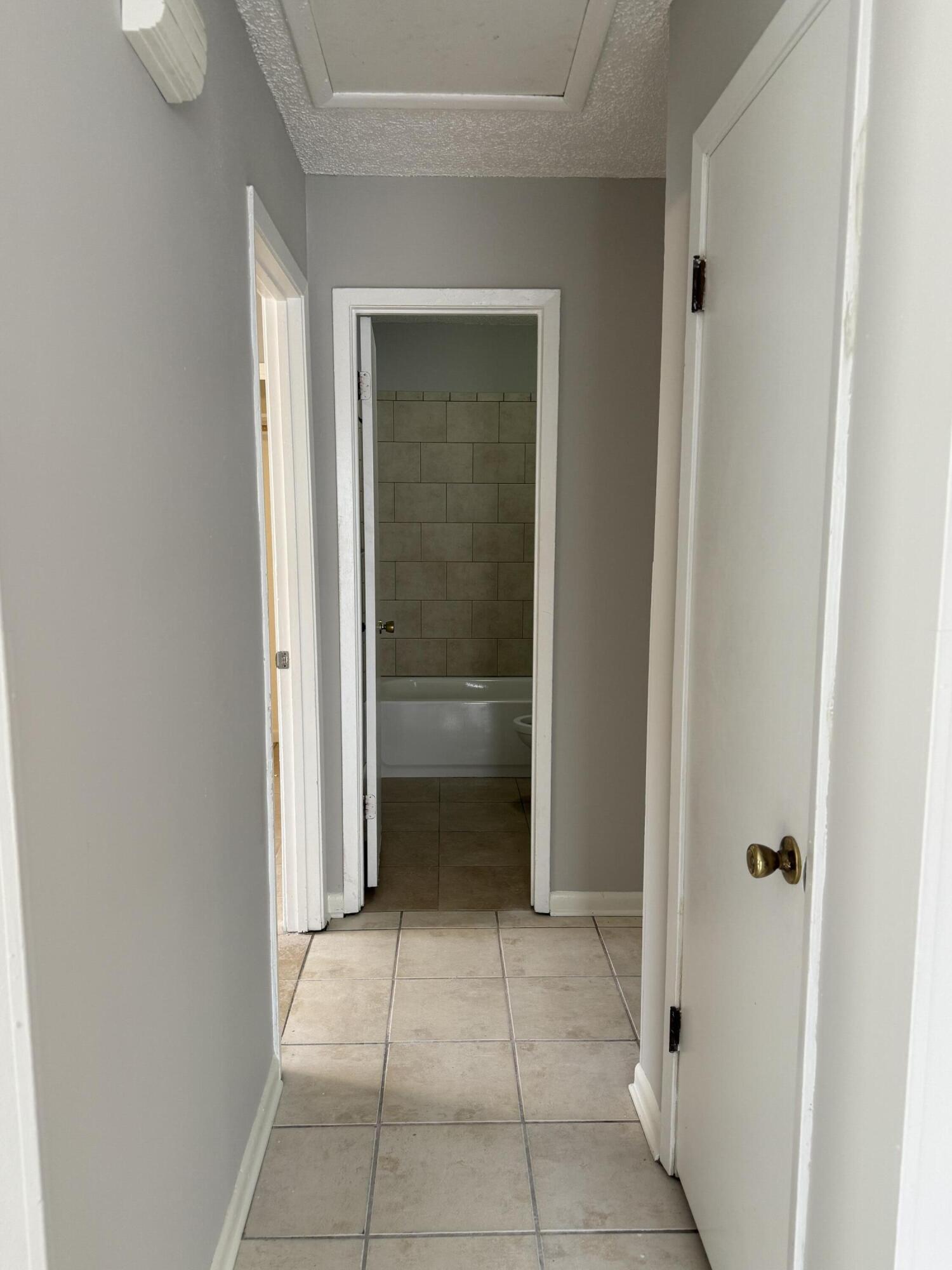 SUNSET STRIP - Residential Lease