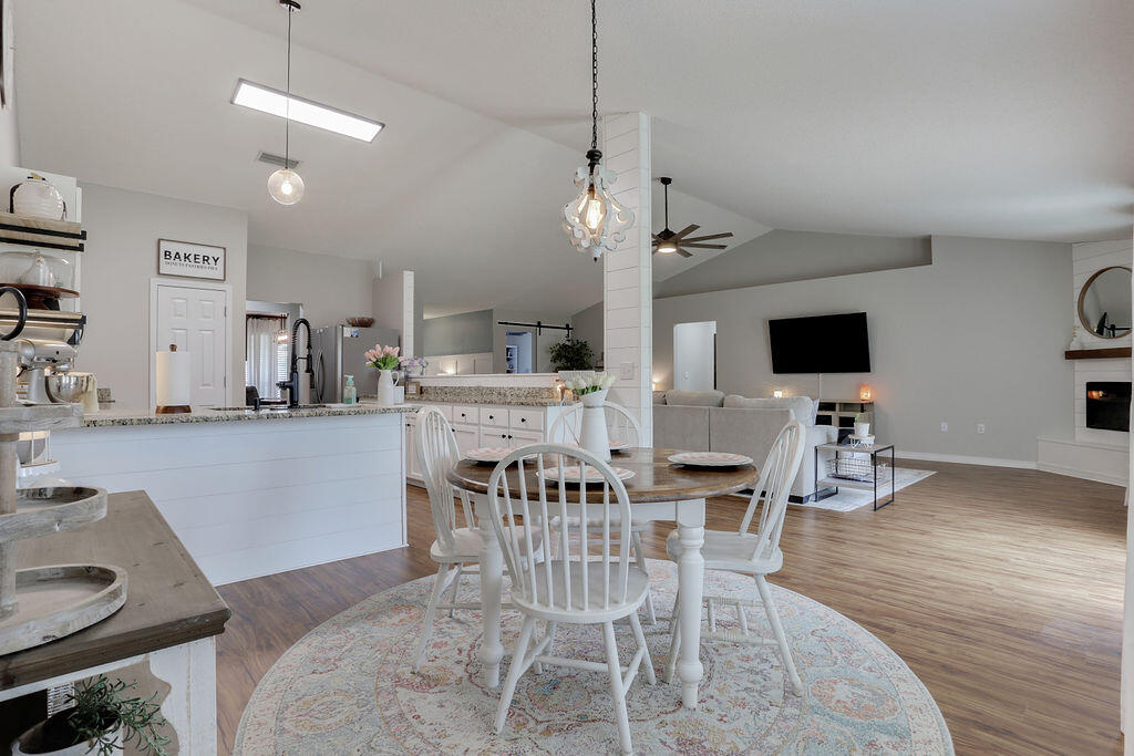 ALICIA PLACE - Residential